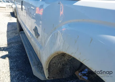 2011 Ford F-250 Xlt z USA, uszkodzony, nr VIN 1FT7X2BT1BEC26048